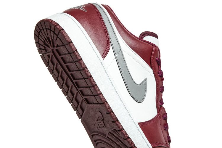 Jordan 1 Low White Bordeaux