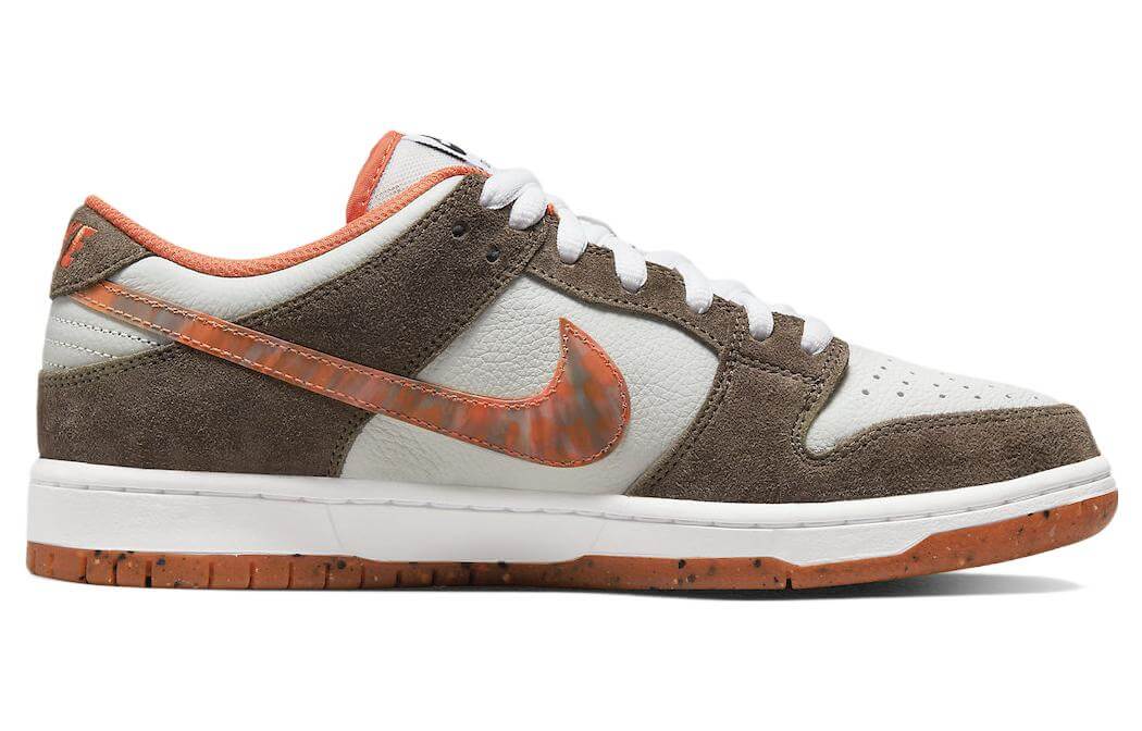 Nike SB Dunk Low Crushed D.C.