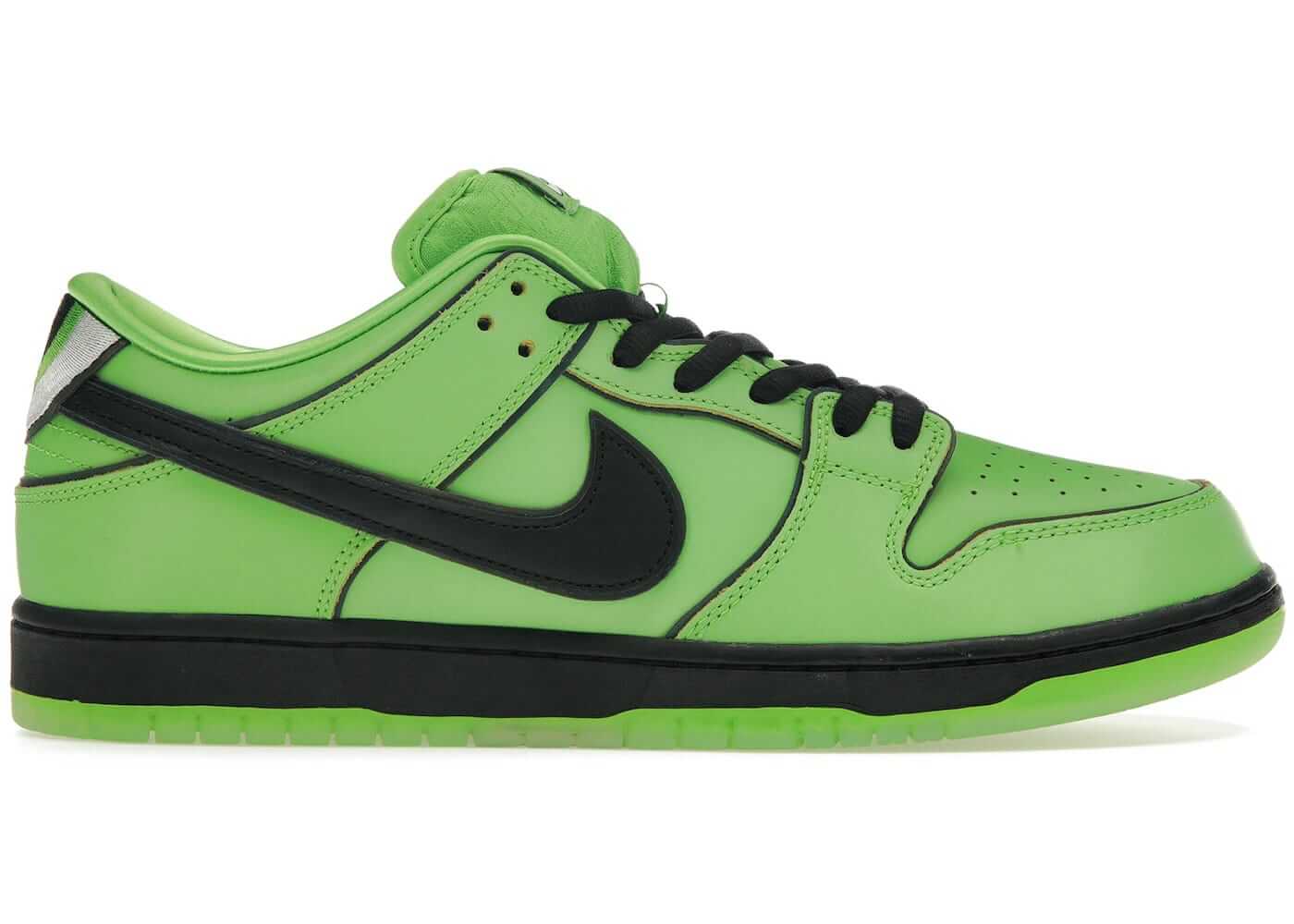 Nike SB Dunk Low The Powerpuff Girls Buttercup in green, featuring black accents and a stylish design, 100% authentic.