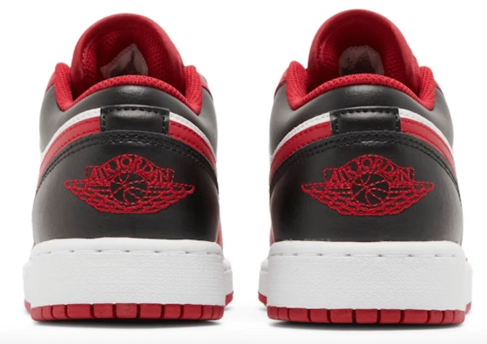 Jordan 1 Low Bulls (GS) - BigBoiSneakers