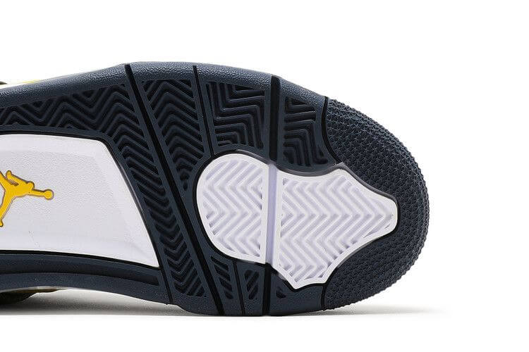 Jordan 4 Retro Lightning (2021) (GS) - BigBoiSneakers