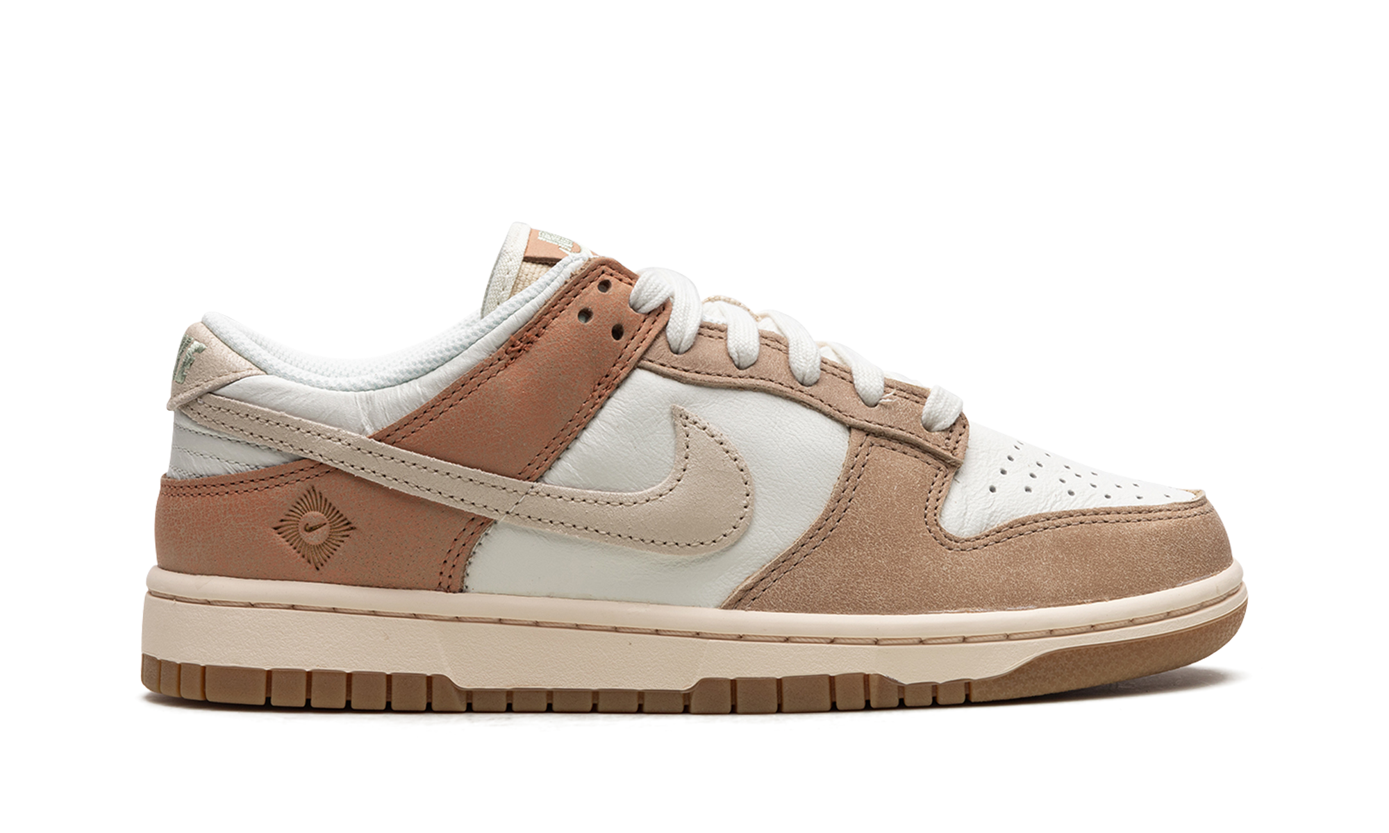 Nike Dunk Low SE Australia (Women's)