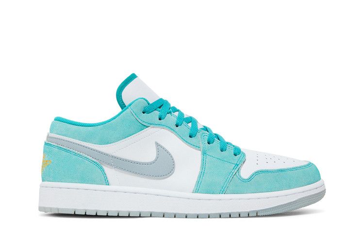 Jordan 1 Low SE New Emerald