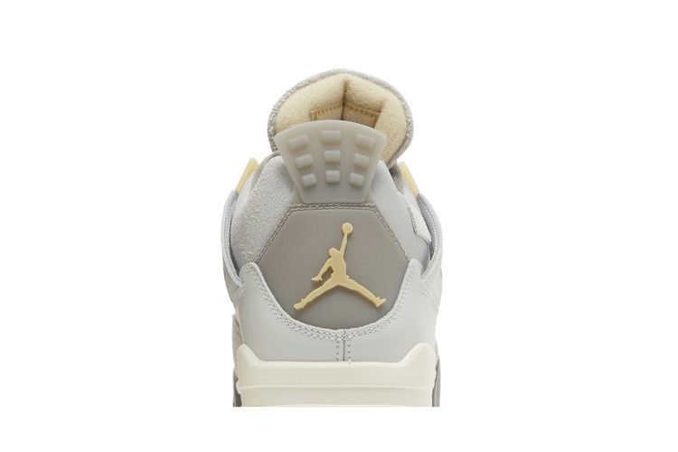 Jordan 4 Retro SE Craft Photon Dust