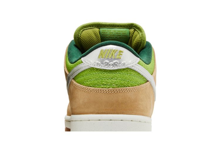 Nike SB Dunk Low Escargot