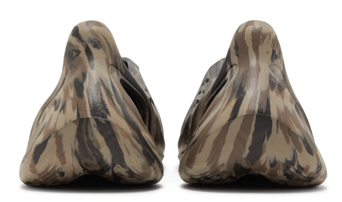 Adidas Yeezy Foam RNR MX Cinder Molded Foam Sneaker for Everyday Wear Lightweight Comfort - BigBoiSneakers 