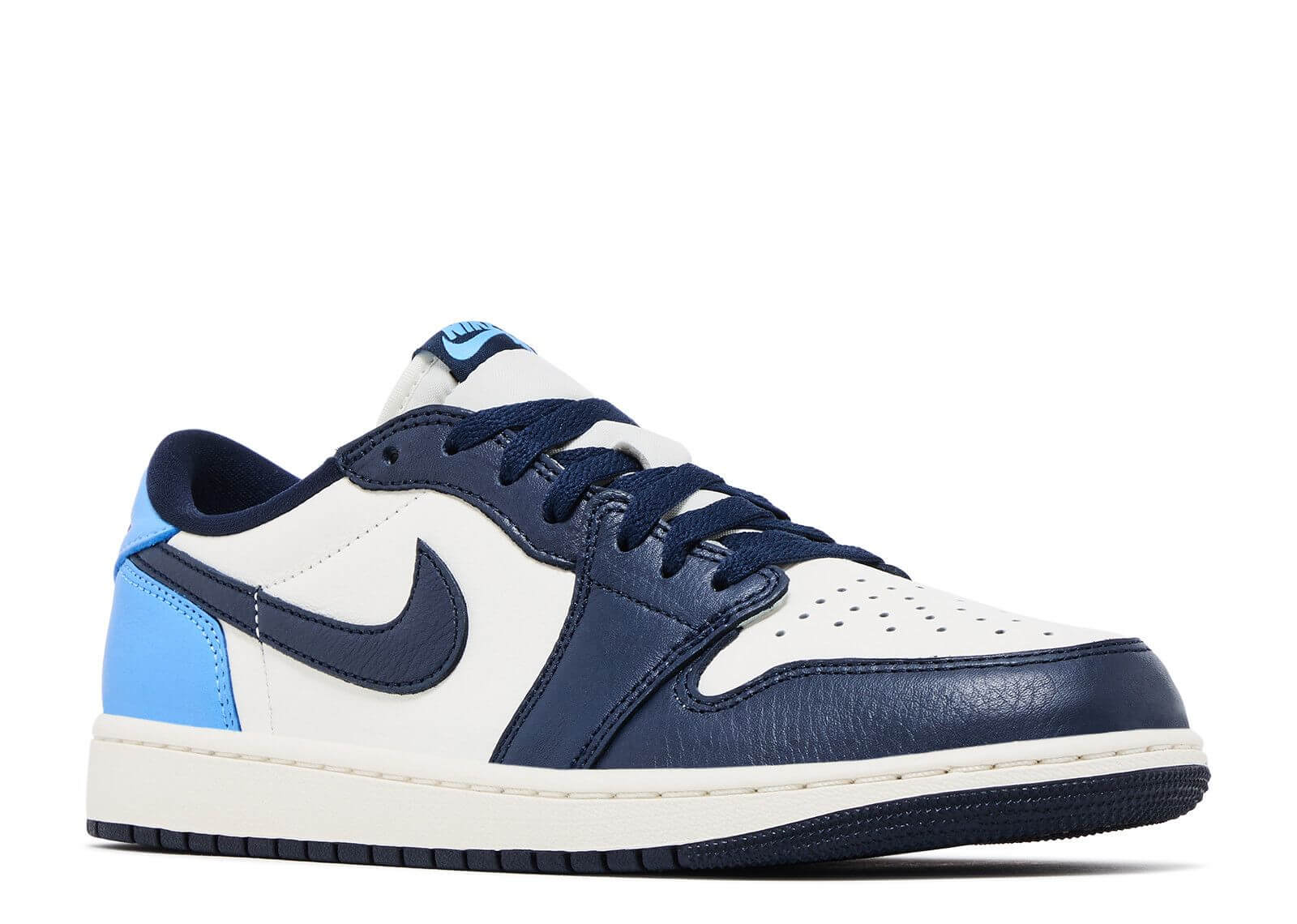 Jordan 1 Low OG Obsidian UNC - BigBoiSneakers 