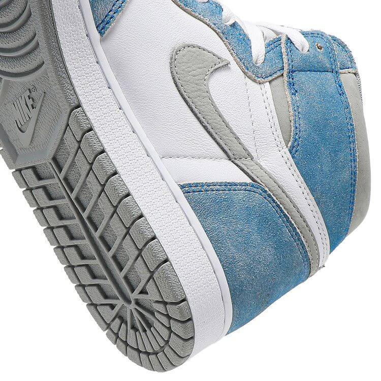 Jordan 1 Retro High Hyper Royal Smoke Grey - BigBoiSneakers 
