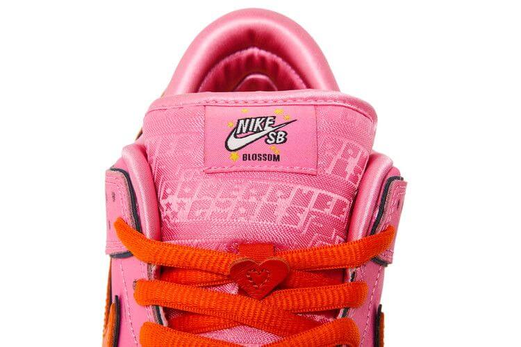 Nike SB Dunk Low The Powerpuff Girls Blossom - BigBoiSneakers 
