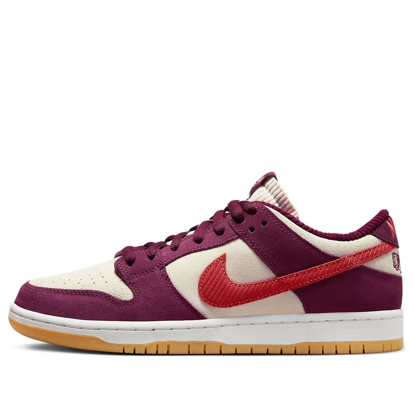 Nike SB Dunk Low Skate Like a Girl