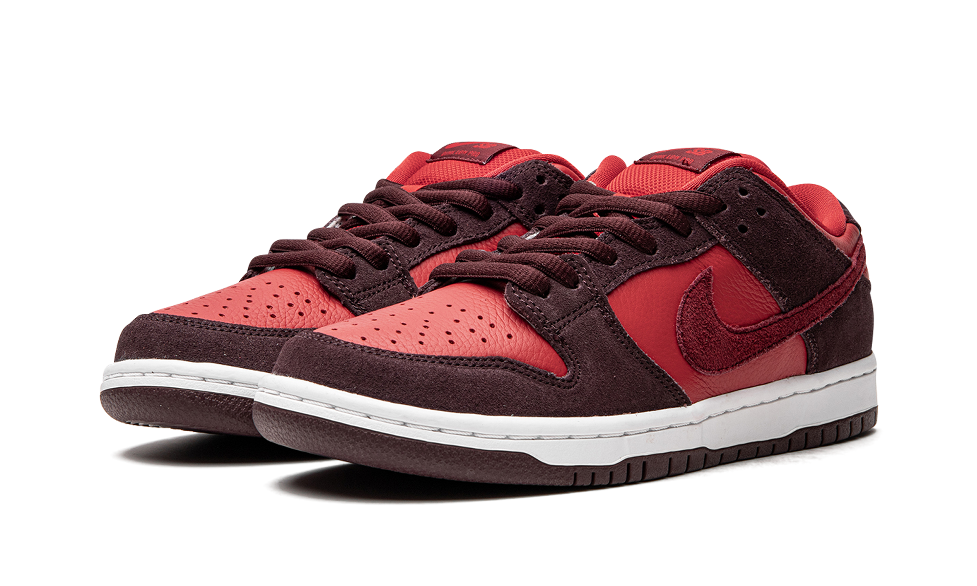 Nike SB Dunk Low Cherry