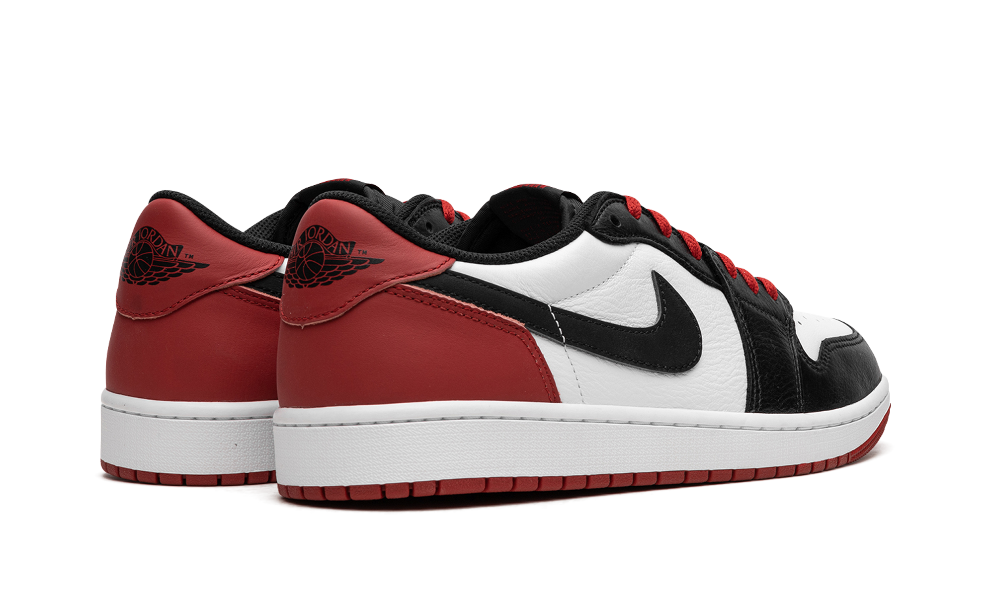 Jordan 1 Retro Low OG Black Toe (2023)
